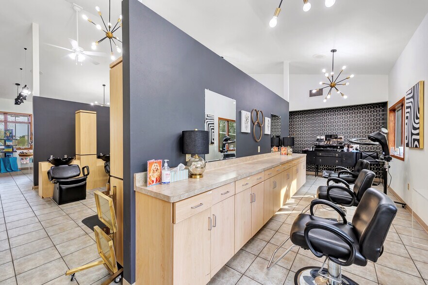 More Photos Of 1780 S Koeller St, Oshkosh Flex For Sale