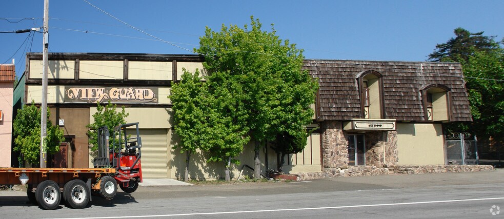 More Photos Of 17180-17200 Foothill Blvd, Castro Valley Warehouse For Lease