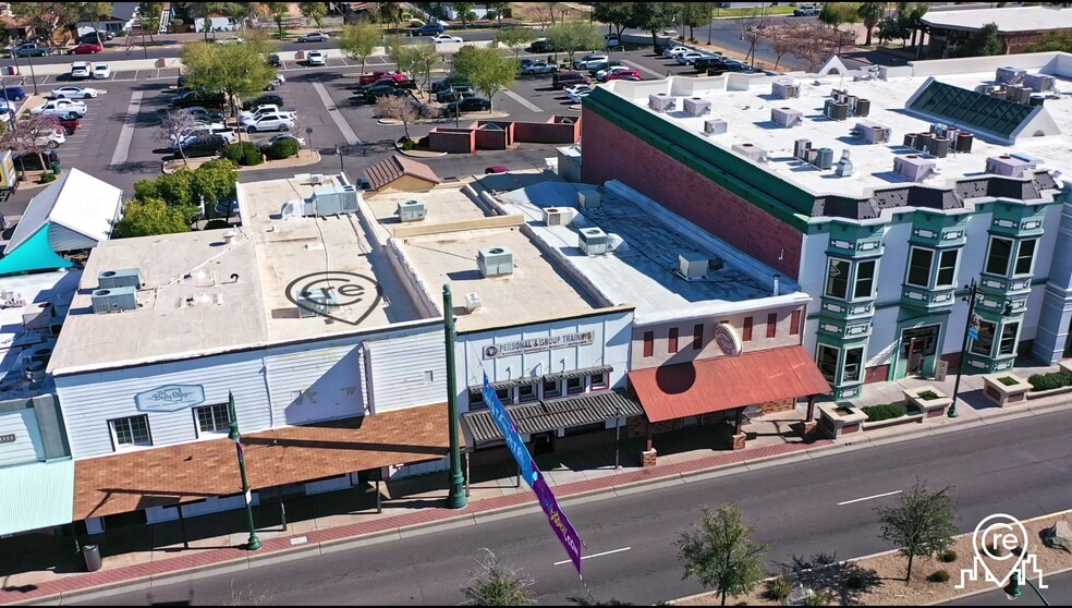 More Photos Of 215 N Gilbert Rd, Gilbert General Retail For Lease