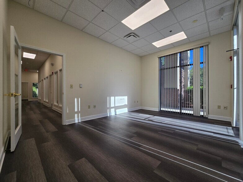 More Photos Of 8465 Merchants Way, Jacksonville Medical For Lease