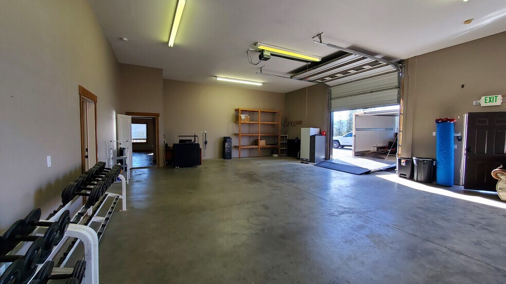 More Photos Of 4547 W Seltice Way, Coeur d'Alene Light Manufacturing For Lease