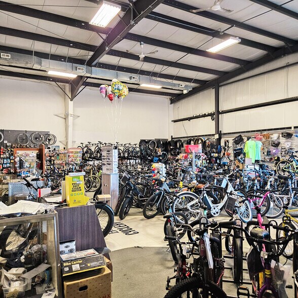 More Photos Of 131 E Rollins Rd, Round Lake Beach Freestanding For Sale