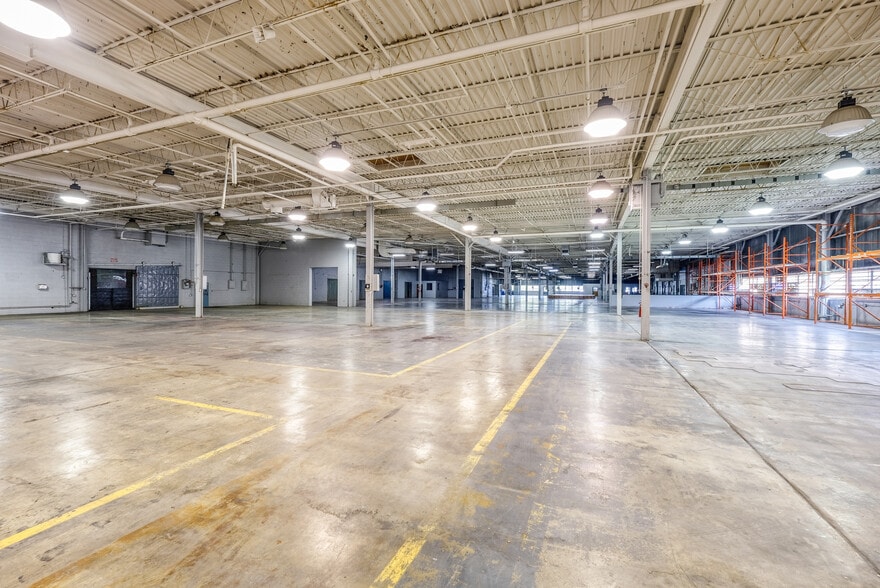 More Photos Of 5500 N Sharon Amity Rd, Charlotte Manufacturing For Lease