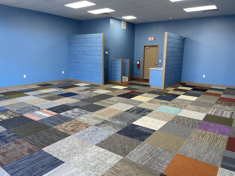 More Photos Of 200 Atlantic City Blvd, Beachwood Storefront For Lease