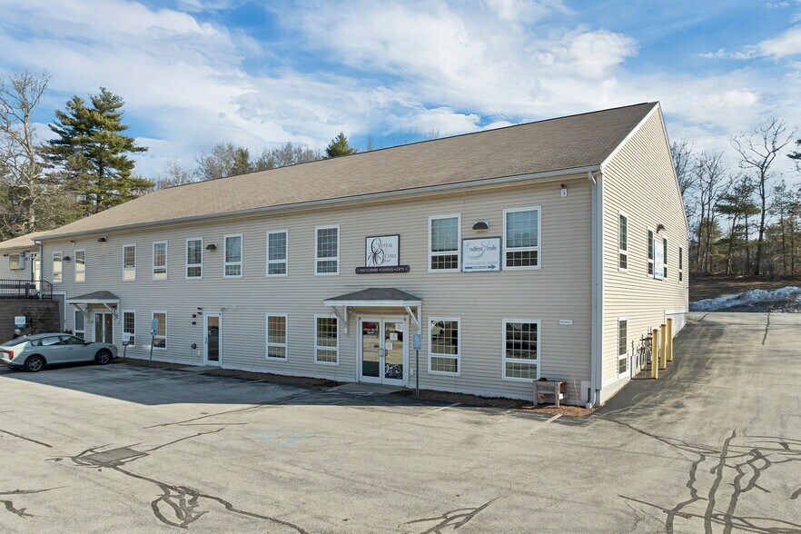 More Photos Of 45 Londonderry Tpke, Hooksett Office For Lease