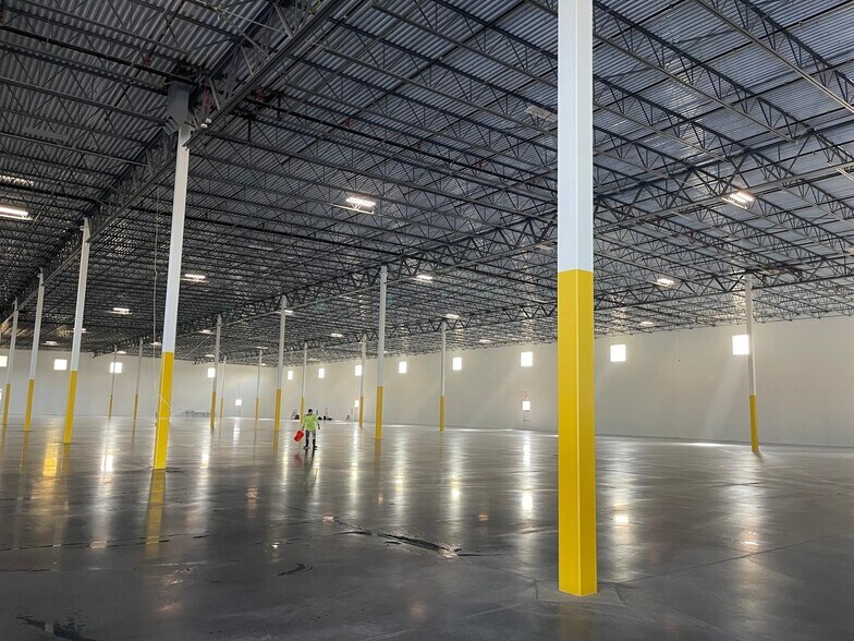 More Photos Of 10 Farrington Blvd, Millstone Distribution For Sale