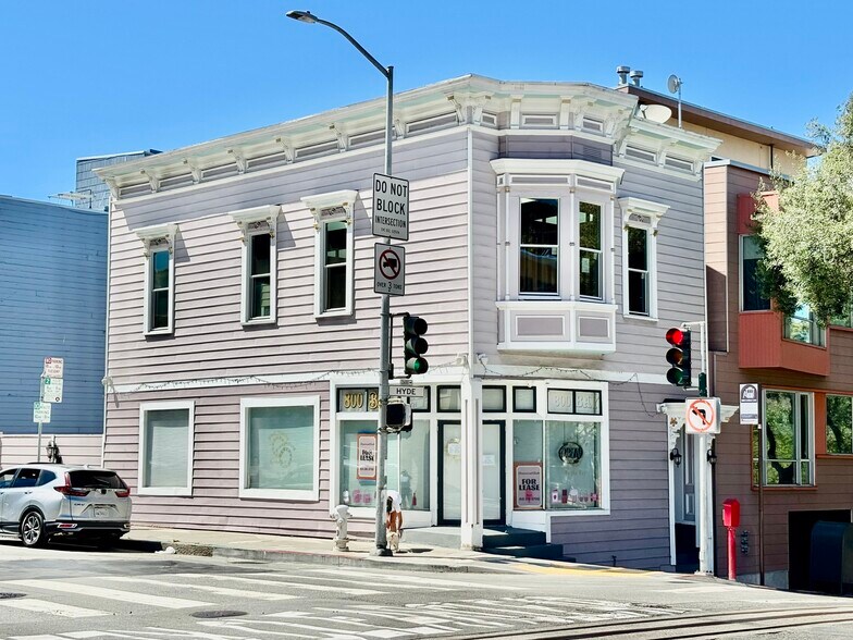Primary Photo Of 800-804 Bay St, San Francisco Storefront Retail Residential For Lease