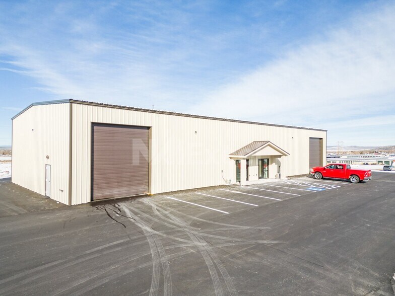 More Photos Of 3785 Old 91 Ste 2 hwy, Enoch Industrial For Lease