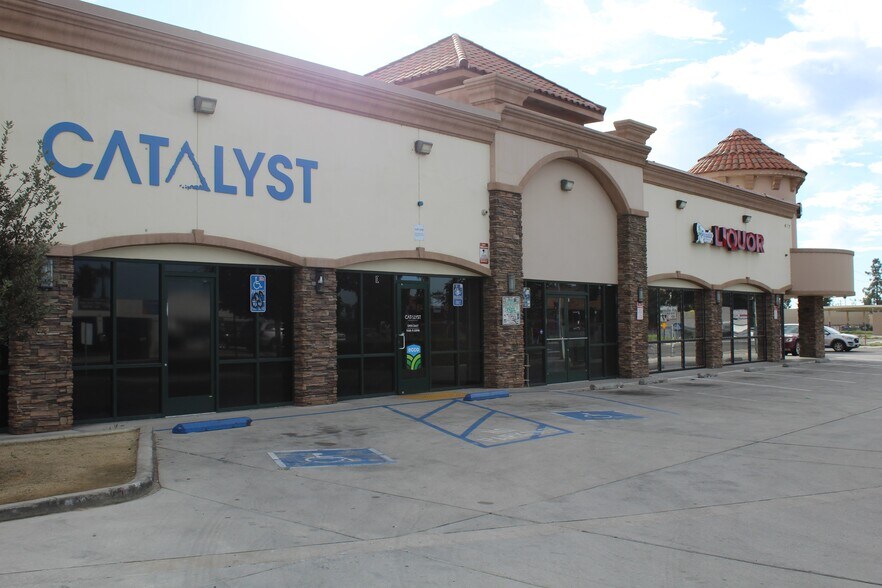 More Photos Of 41007 Florida Ave, Hemet Freestanding For Lease