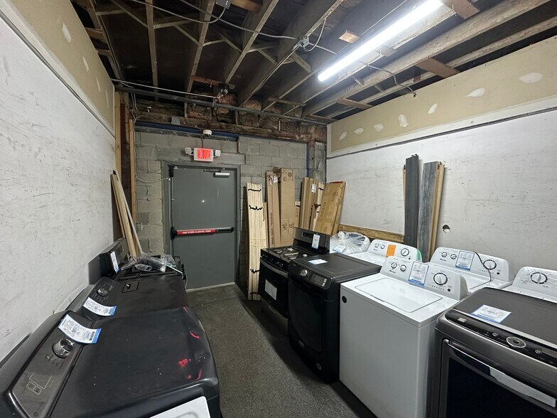 More Photos Of 3146-3148 Bailey Ave, Buffalo Storefront For Sale