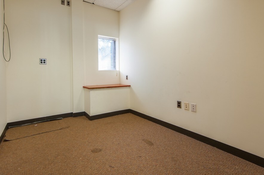 More Photos Of 1000 Cambridge St, Cambridge Medical For Lease
