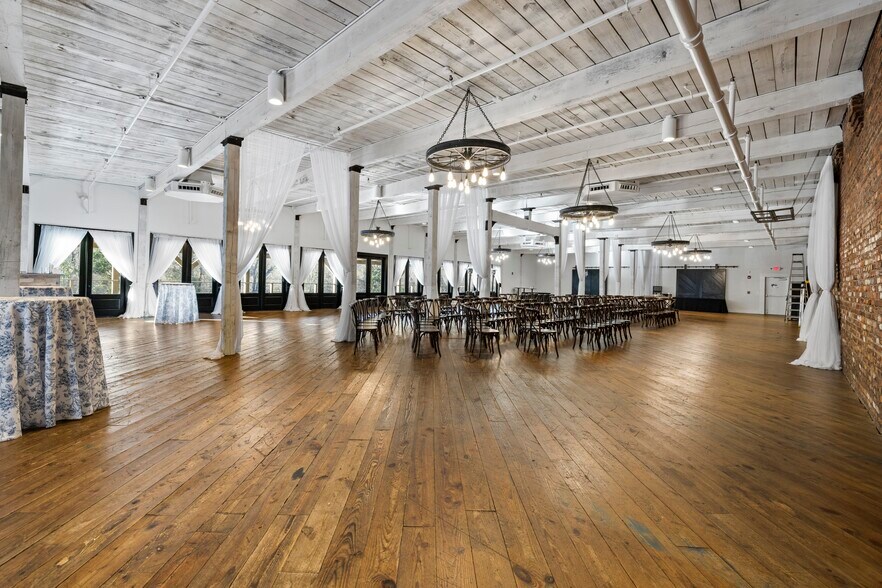 More Photos Of 600 S Broad St, Monroe Manufacturing For Lease