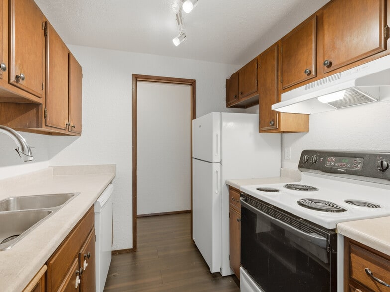 More Photos Of 2629 14th Ave W, Seattle Apartments For Sale