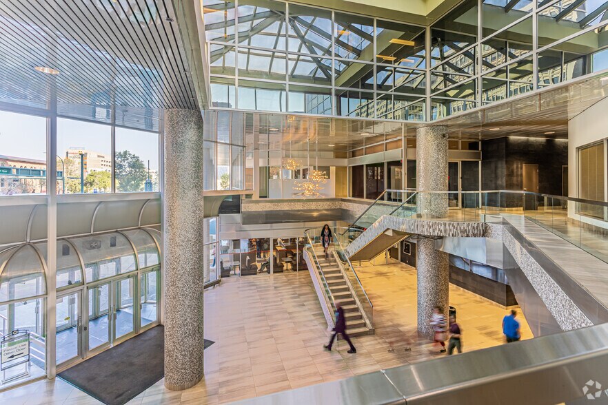 More Photos Of 10665 Jasper Ave, Edmonton Coworking Space