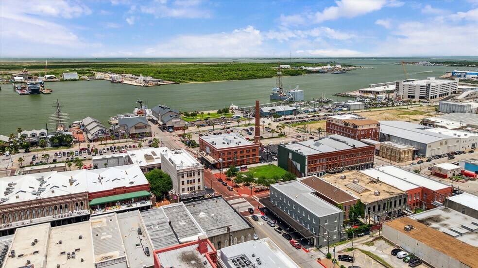 More Photos Of 210 Moody Ave, Galveston Storefront Retail Office For Sale