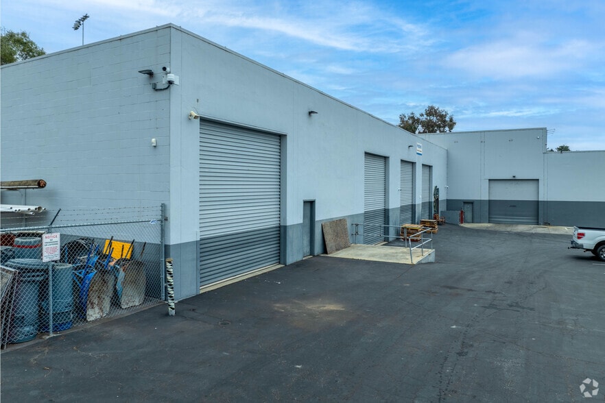 More Photos Of 350 Coral St, Santa Cruz Warehouse For Lease