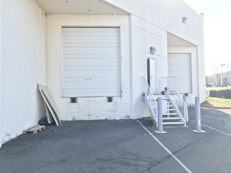 More Photos Of 21770 Beaumeade Cir, Ashburn Industrial For Sale