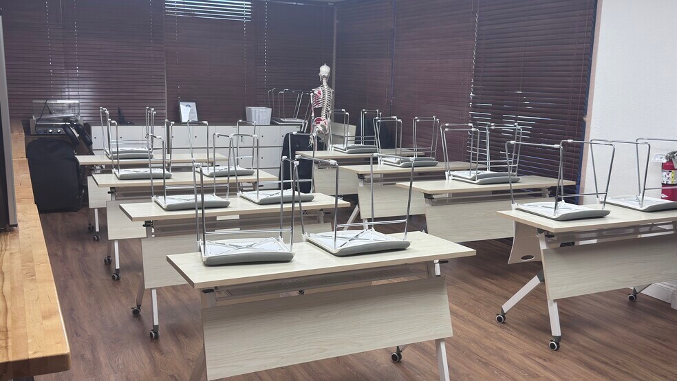 More Photos Of 3025 W Sahara Ave, Las Vegas Medical For Sale