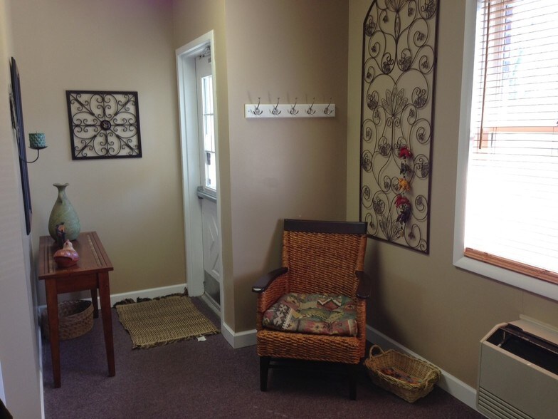 More Photos Of 2106 Plantside Dr, Louisville Office For Lease