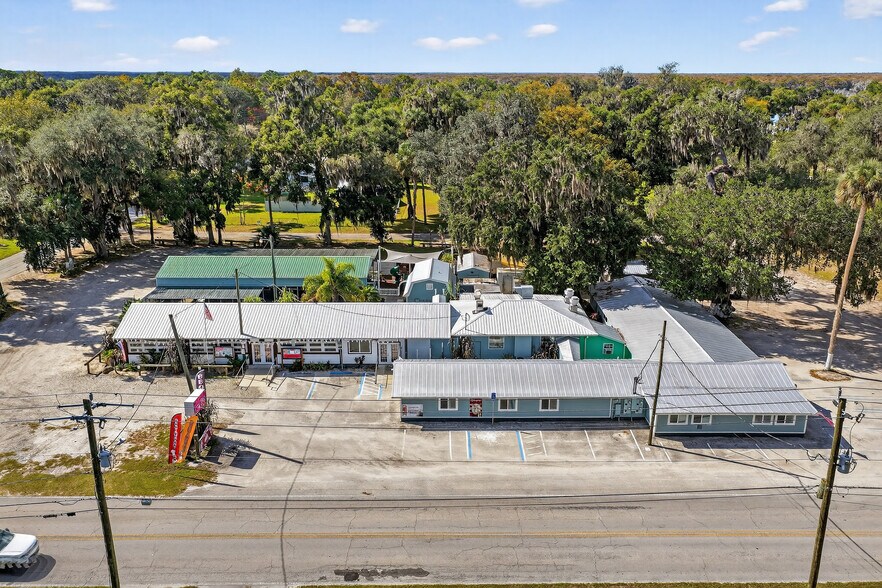 More Photos Of 765 3rd Ave, Welaka Restaurant For Sale