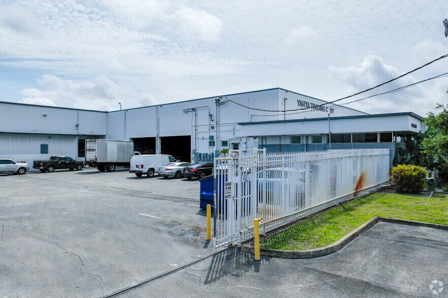 More Photos Of 50 NE 179th St, Miami Manufacturing For Lease