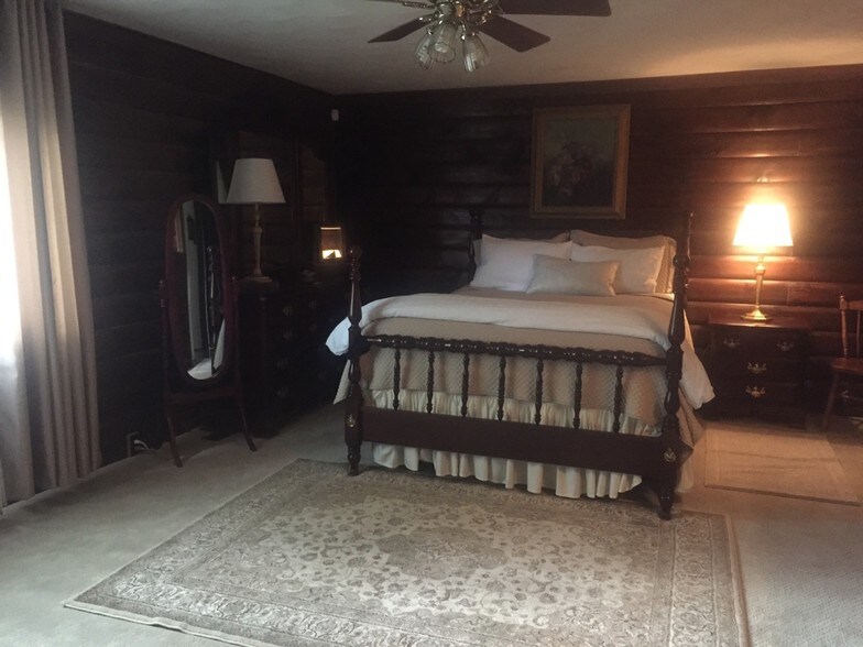 More Photos Of 3118 Rockefeller Rd, Moravia Auto Repair For Sale