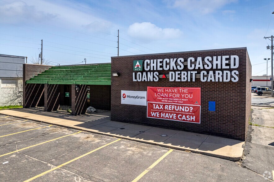 More Photos Of 2401-2565 S Seneca St, Wichita General Retail For Sale