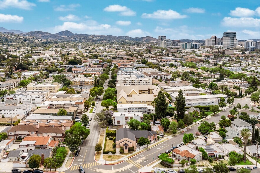 More Photos Of 632 W Stocker St, Glendale Religious Facility For Sale