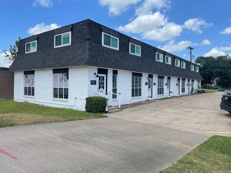 More Photos Of 2600 NASA Rd 1, Seabrook Medical For Lease