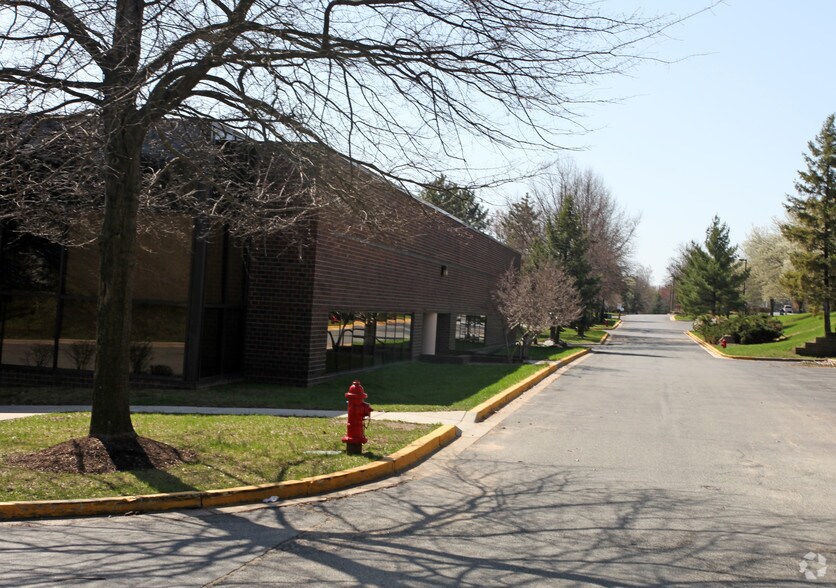 More Photos Of 1001-1099 Brightseat Rd, Landover Manufacturing For Lease