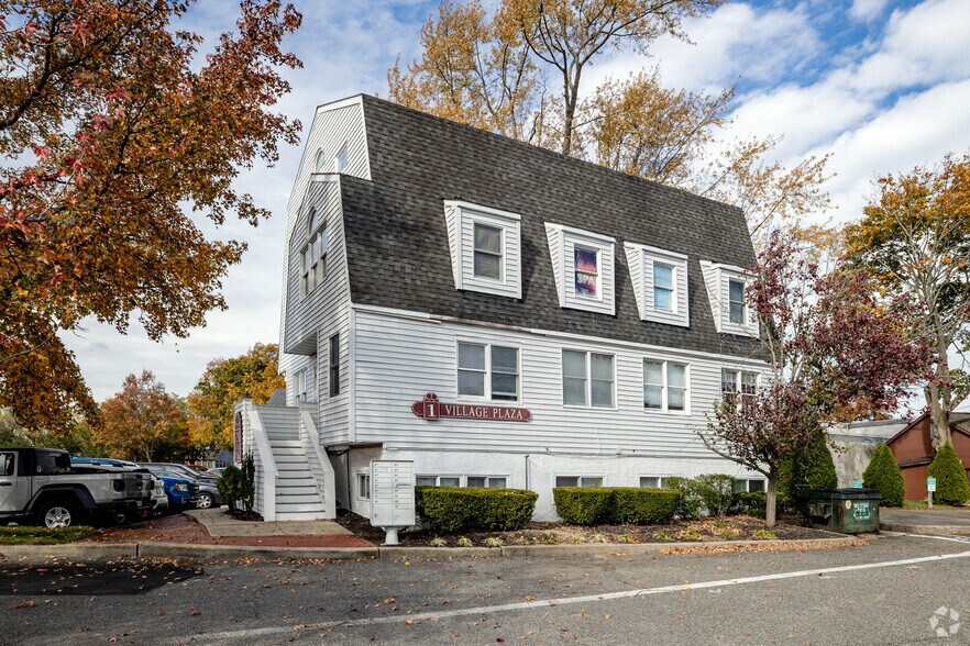 Primary Photo Of 1 Village Plz, Kings Park Office For Lease