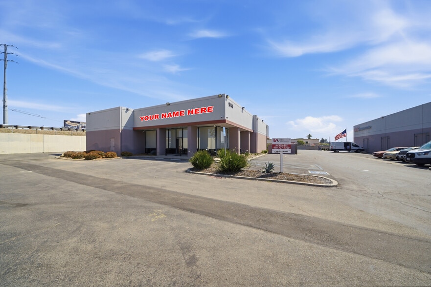 More Photos Of 1544 E Warner Ave, Santa Ana Freestanding For Sale