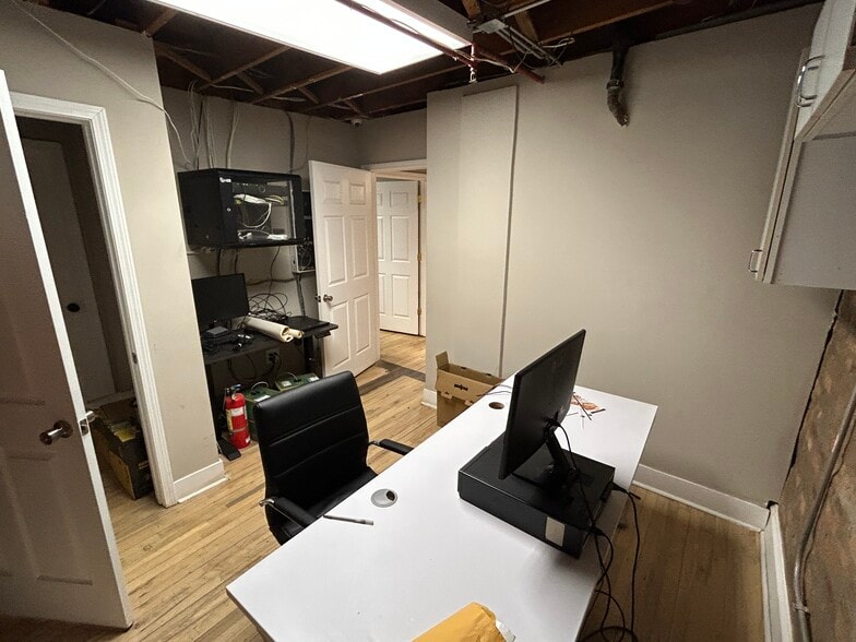 More Photos Of 5923-5927 S Wentworth Ave, Chicago Warehouse For Sale