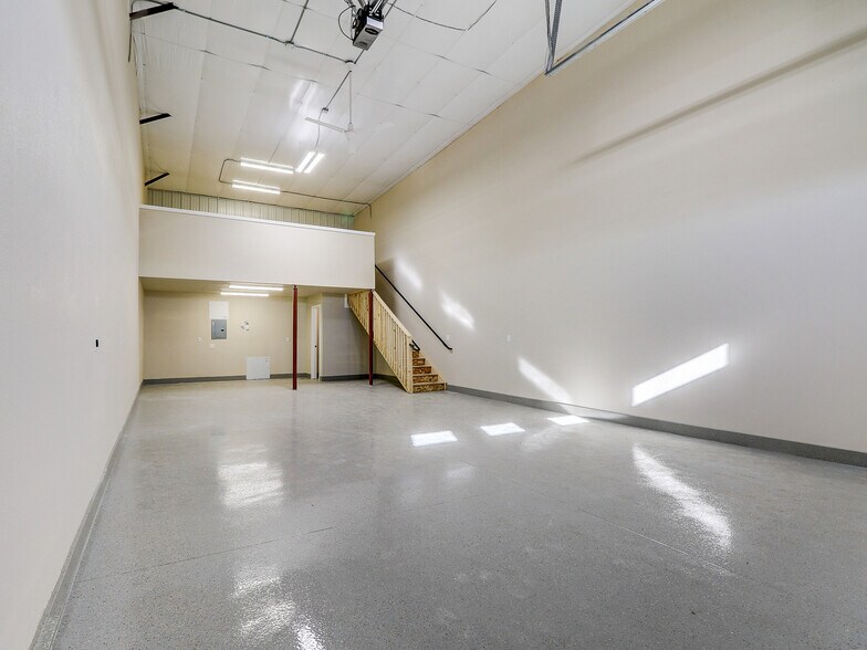 More Photos Of 341 1st St, Mead Warehouse For Sale
