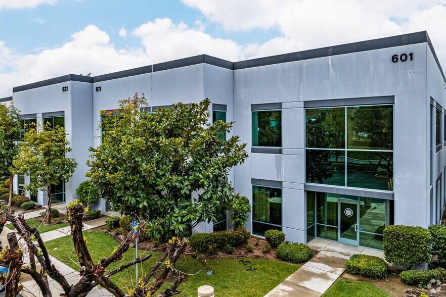 More Photos Of 641-671 Wald, Irvine Unknown For Lease