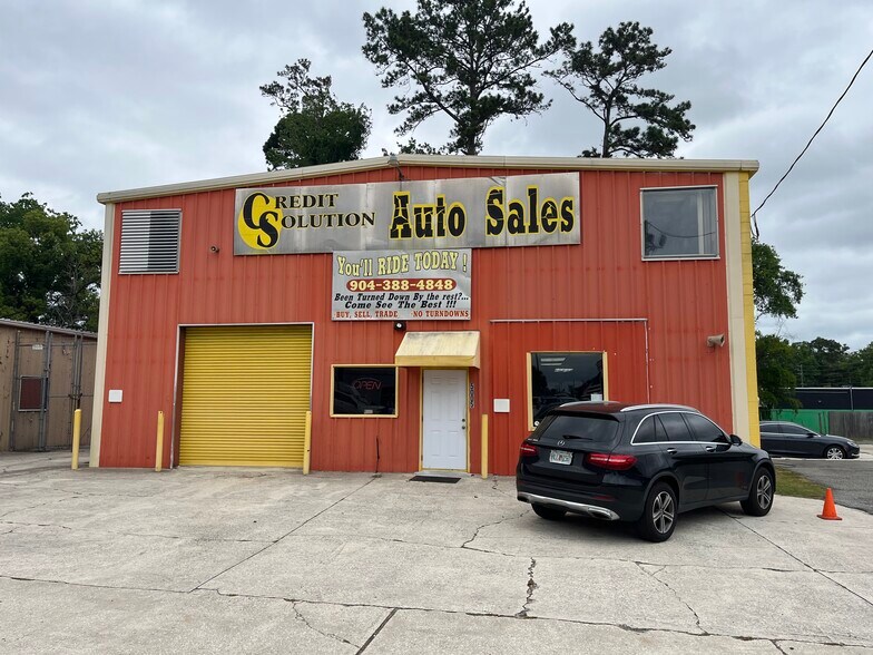 More Photos Of 5013 Park St, Jacksonville Auto Repair For Sale