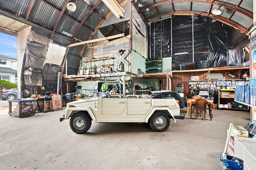 More Photos Of 119 Dewey St, Pacific Grove Auto Repair For Sale
