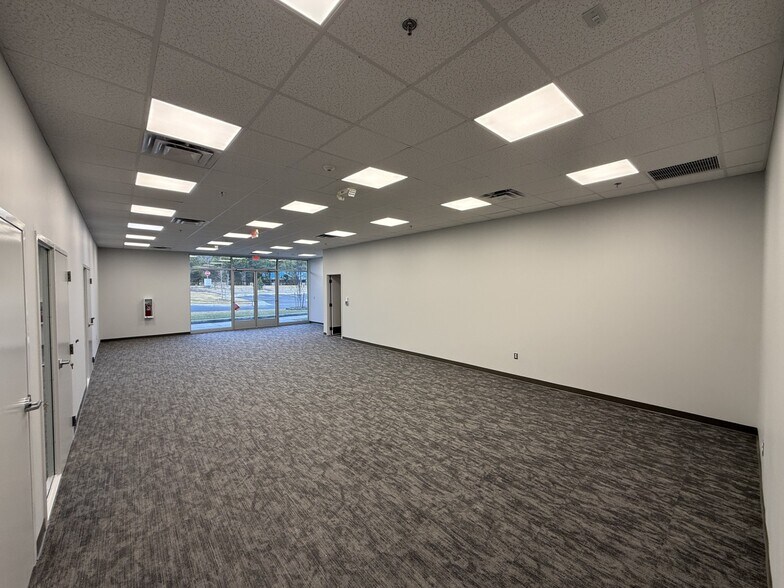 More Photos Of 5601 Chudoba Pky, Prince George Distribution For Lease