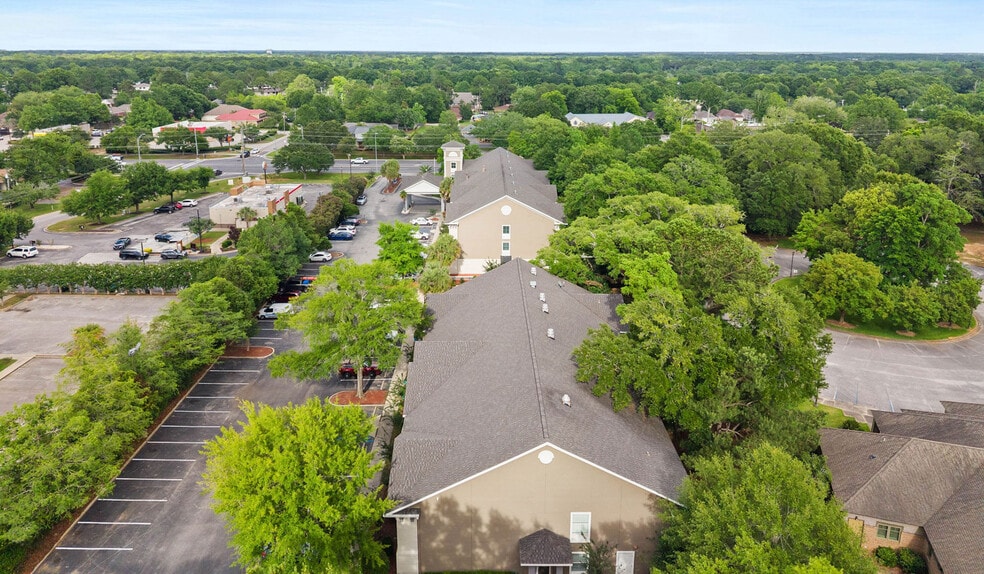 More Photos Of 19751 S Greeno Rd, Fairhope Hotel For Sale