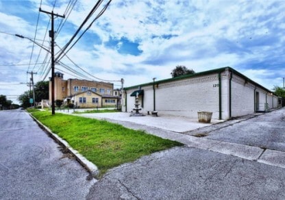 More Photos Of 120 N Mesquite St, San Antonio Medical For Lease