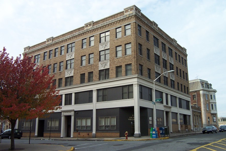 More Photos Of 66 Hamilton St, Paterson Office For Lease