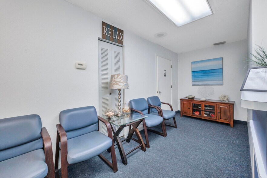 More Photos Of 3417 Tamiami Trl, Port Charlotte Medical For Lease
