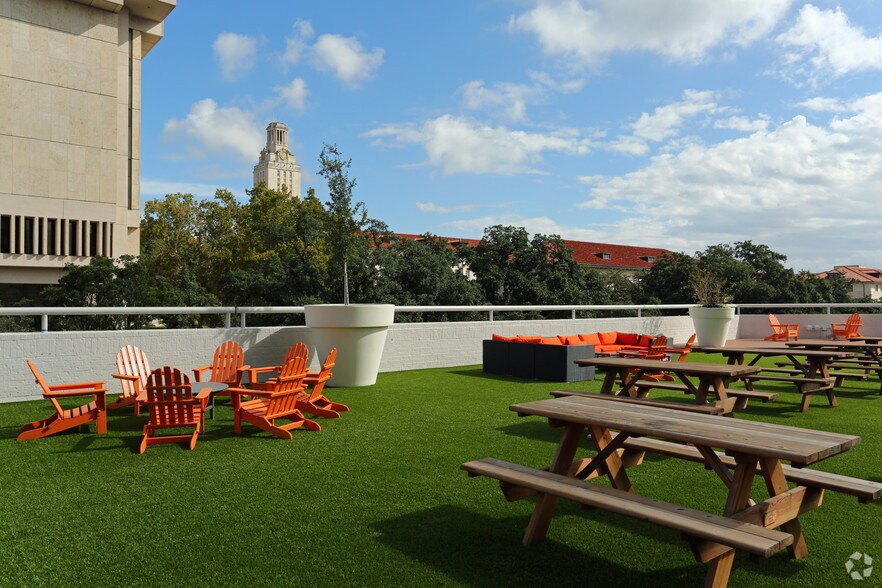 More Photos Of 2021 Guadalupe St, Austin Coworking Space