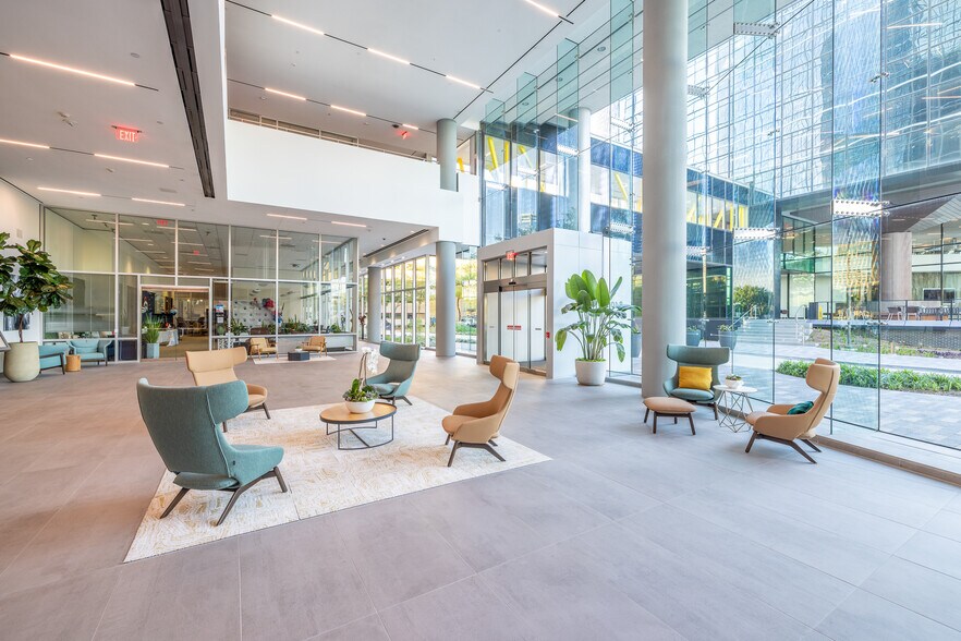 More Photos Of 840 Gessner Rd, Houston Office For Lease