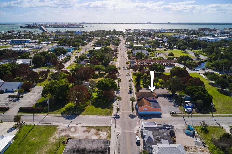 More Photos Of 464 N 9th St, Fort Pierce General Retail For Sale