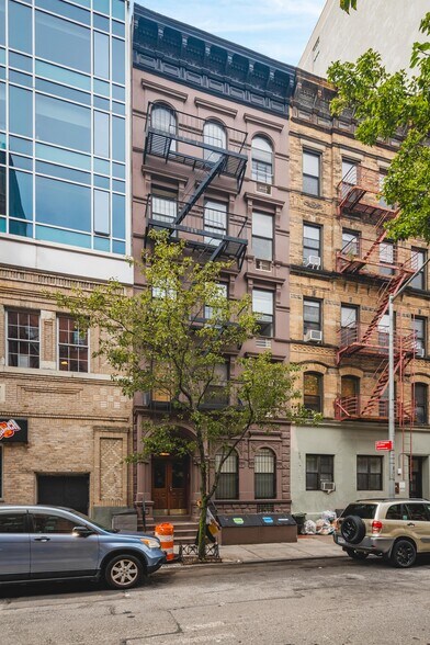 More Photos Of 164 W 83rd St, New York Apartments For Sale