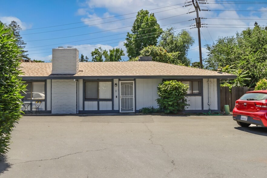 More Photos Of 2316 Villanova Cir, Sacramento Apartments For Sale