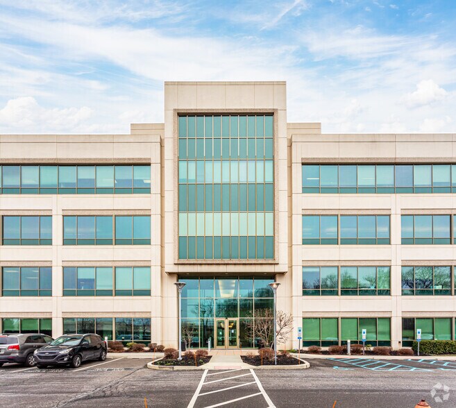 More Photos Of 100 Princeton South Corporate Ctr, Ewing Unknown For Lease