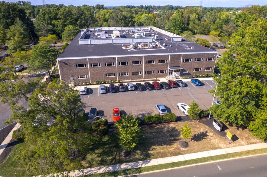 More Photos Of 2 Princess Rd, Lawrenceville Medical For Lease