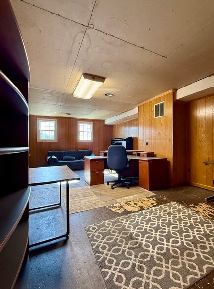 More Photos Of 4311 Appleton Ave NW, Roanoke Office For Lease